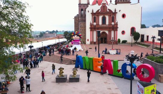 Artesanos y Lele la muñeca otomí en Querétaro