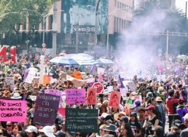 Marcha alusiva por el día de la mujer