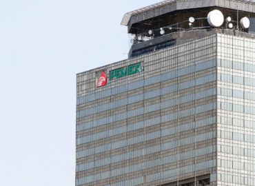 Pemex alerta efecto adverso para deuda