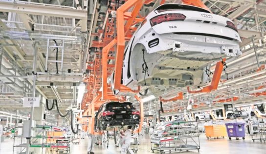 Audi baja producción por falta de semiconductores