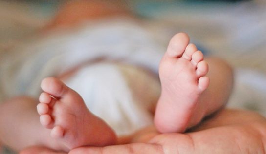 Bebé italiana de 40 días en coma tras suministrarle metadona y cocaína