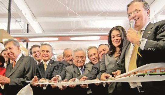 La foto que nadie se quiso perder y las 8 tijeras que inauguraron la Línea 12 del Metro