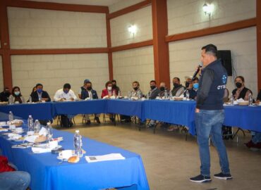 Pedro Escobedo refuerza su compromiso con el Sector Agrícola a fomentar la capacitación continua