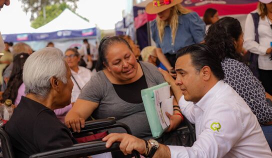 Acude Luis Nava a Mega Jornada de Servicios y Salud a Santa Rosa Jáuregui