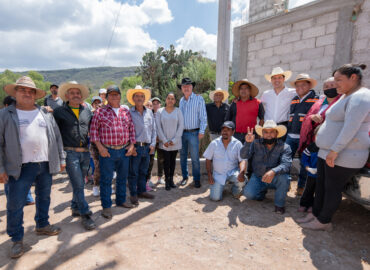 Supervisa Enrique Vega, avance de obras de urbanización en La Laborcilla, Matanzas y Chichimequillas