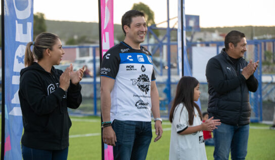 Rodrigo Monsalvo entrega rehabilitación de la Cancha de Fútbol 7, en San Isidro Miranda