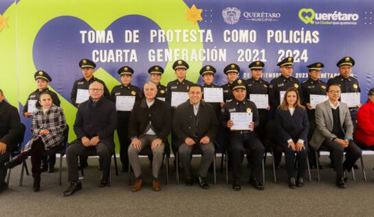 Luis Nava tomó protesta a 13 nuevos Policías Preventivos y de Reacción