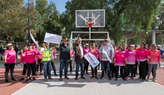 Enrique Vega encabeza arranque de obras en La Cañada