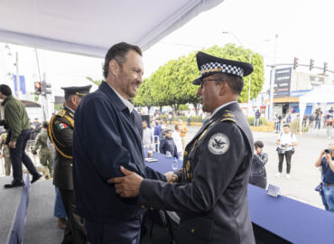 Testifica Gobernador el desfile cívico militar del CCXIV Aniversario del inicio de la lucha de Independencia de México