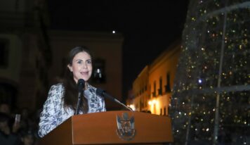 Enciende SECTUR iluminación navideña en el Centro Histórico