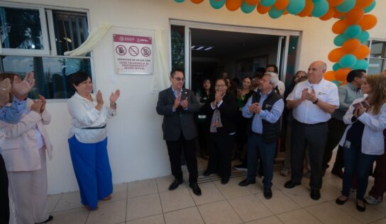 Devela SESA placa de Cero Tolerancia al Hostigamiento y Acoso Sexual en la Jurisdicción Sanitaria No. 1