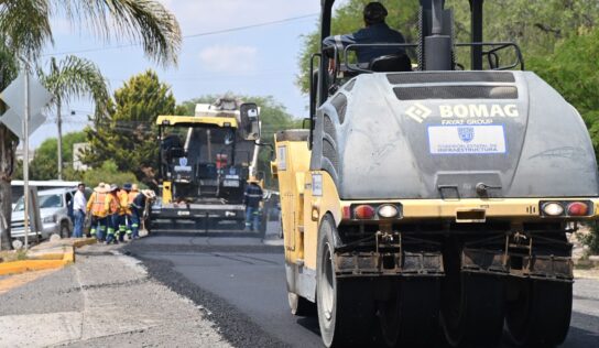 Rehabilita CEI tramo urbano de la Carretera 200 en Tequisquiapan
