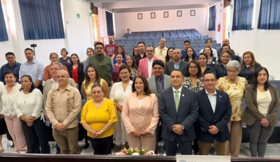 Municipio de Querétaro presenta ante Cabildo Metropolitano programa de microchip de identificación para mascotas