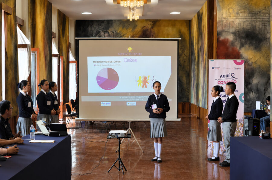 Refuerza USEBEQ habilidades comunicativas en estudiantes de secundaria