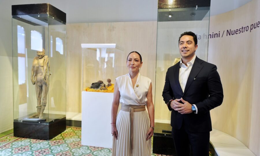 Inaugura Felifer Macías exposición Las Momias de Guanajuato en Querétaro “Ecos de la Eternidad