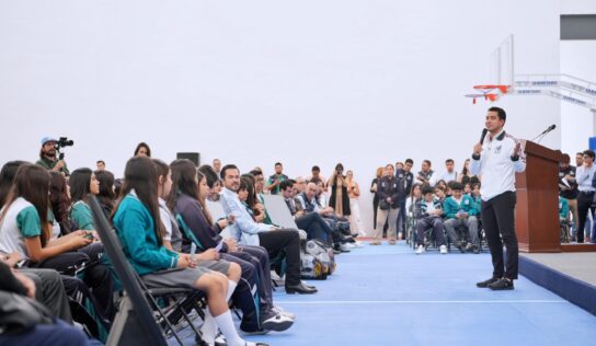 Encabezan Felifer Macías y Mauricio Kuri la entrega del Auditorio en la Escuela Secundaria General No. 4 “Benito Juárez