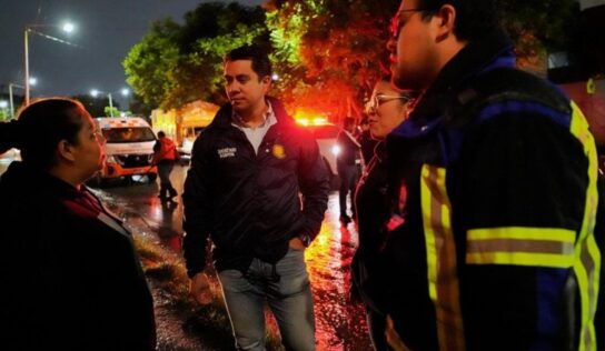 Supervisa Felifer Macías atención por lluvias en Villas de Santiago