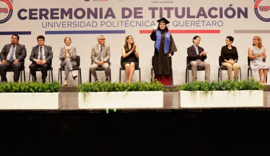 Reciben 838 egresadas y egresados de la UPQ su título profesional