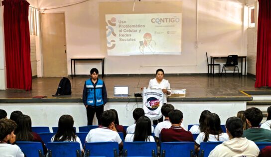 Alista CECA capacitación para estudiantes del COBAQ en prevención de adicciones digitales